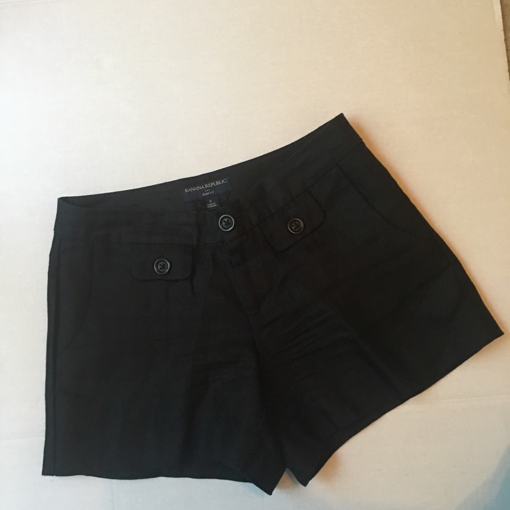 Banana Republic bLack linen shorts